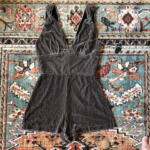 Reformation Pants - NEW with tag REFORMATION Velvet Romper Designer